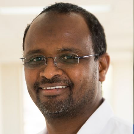 د. دفع الله موسى